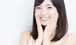 セラミック矯正4本セット(スマイルライン)